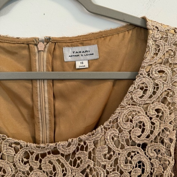Women’s Tahari brown Elegant Lace Sleeveless shift Dress size 16 - Picture 4 of 7